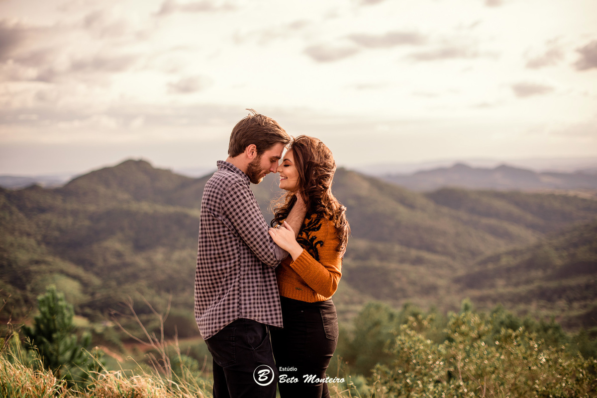fotografo de casamento - videos de casamento - filmagem - casamento - cinegrafista - filmmaker - wedding - produtora - curitiba - estudio beto monteiro - casal - pre wedding - renata e silas - morro da palha - dia do casamento