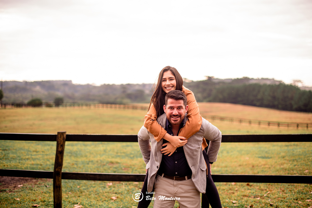 fotografo de casamento - videos de casamento - filmagem - casamento - cinegrafista - filmmaker - wedding - produtora - curitiba - estudio beto monteiro - casal - pre wedding - Taina e Marcelo - cabanha matoski - cavalo