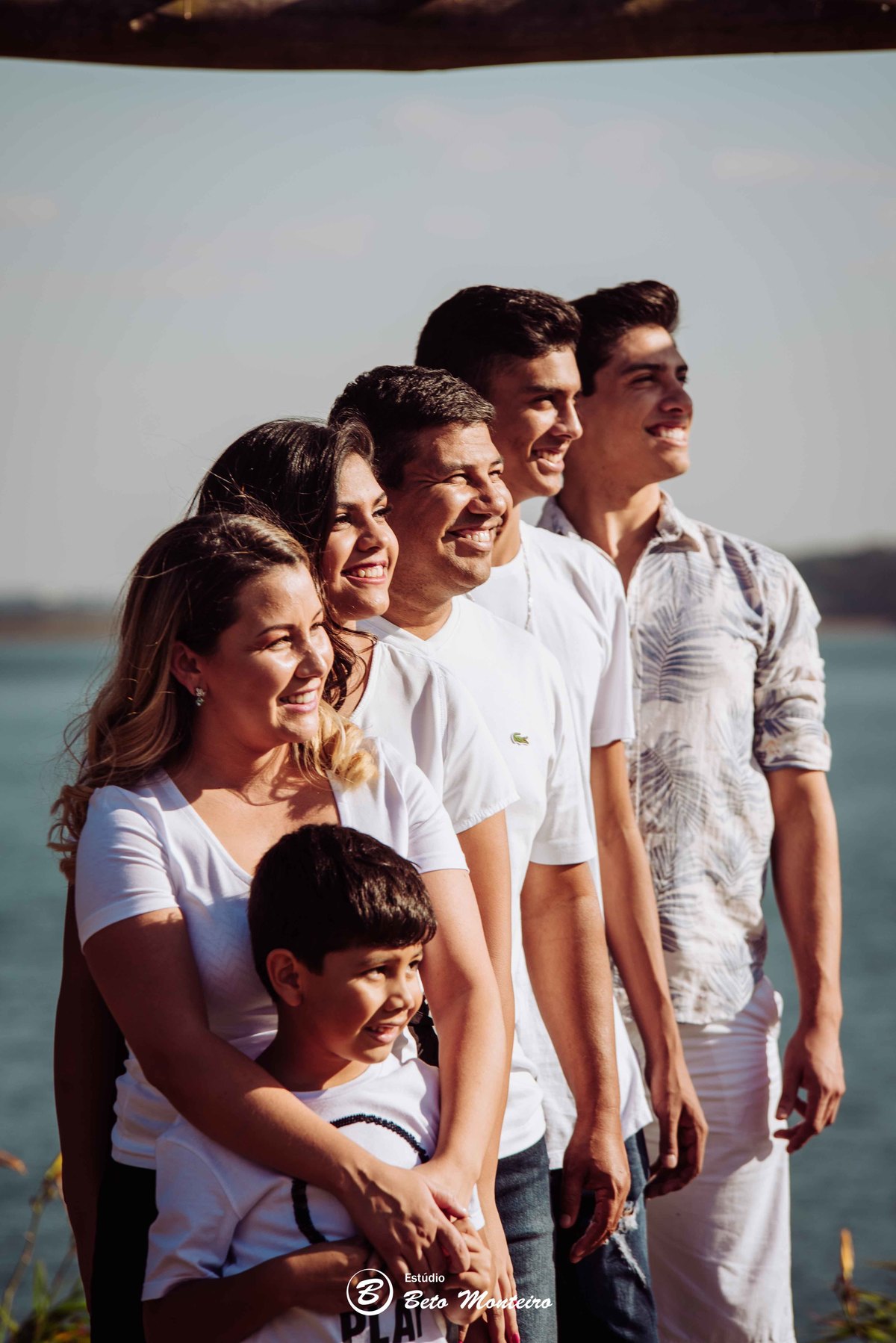 Aniversário de 15 anos - Foto e Filmagem de 15 anos - Debutante - Estúdio Beto Monteiro - Curitiba - fotografo de 15 anos - sessao de fotos - book de fotos - book de 15 anos - fotografo - bruna - família - laggus eventos