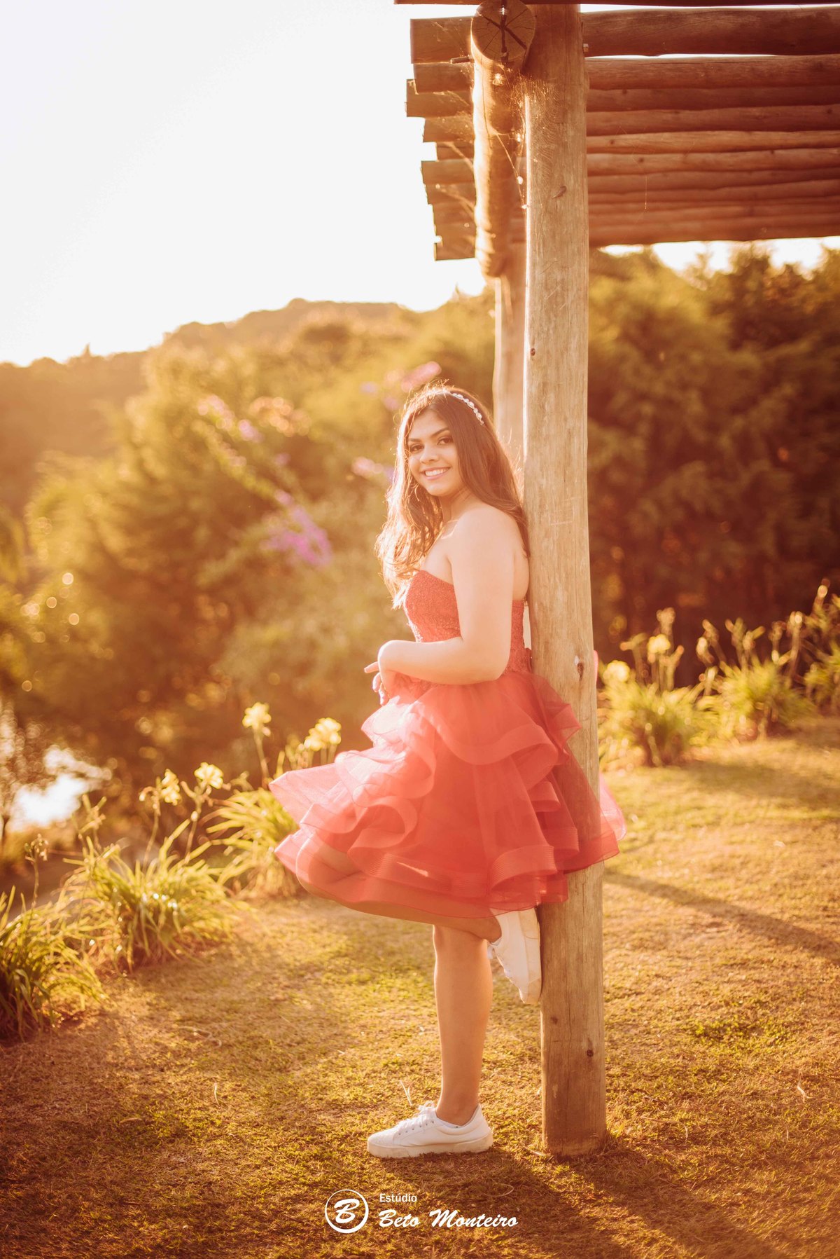 Aniversário de 15 anos - Foto e Filmagem de 15 anos - Debutante - Estúdio Beto Monteiro - Curitiba - fotografo de 15 anos - sessao de fotos - book de fotos - book de 15 anos - fotografo - bruna - família - laggus eventos