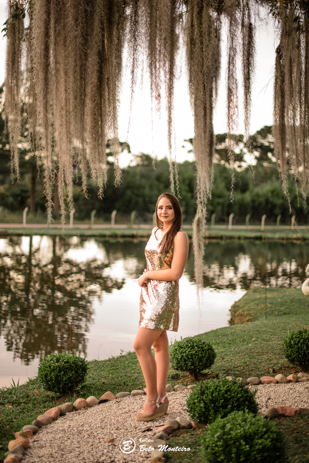Aniversário de 15 anos - Foto e Filmagem de 15 anos - Debutante - Estúdio Beto Monteiro - Curitiba - fotografo de 15 anos - sessao de fotos - book de fotos - book de 15 anos - fotografo - bianca - família - chacara ienkot
