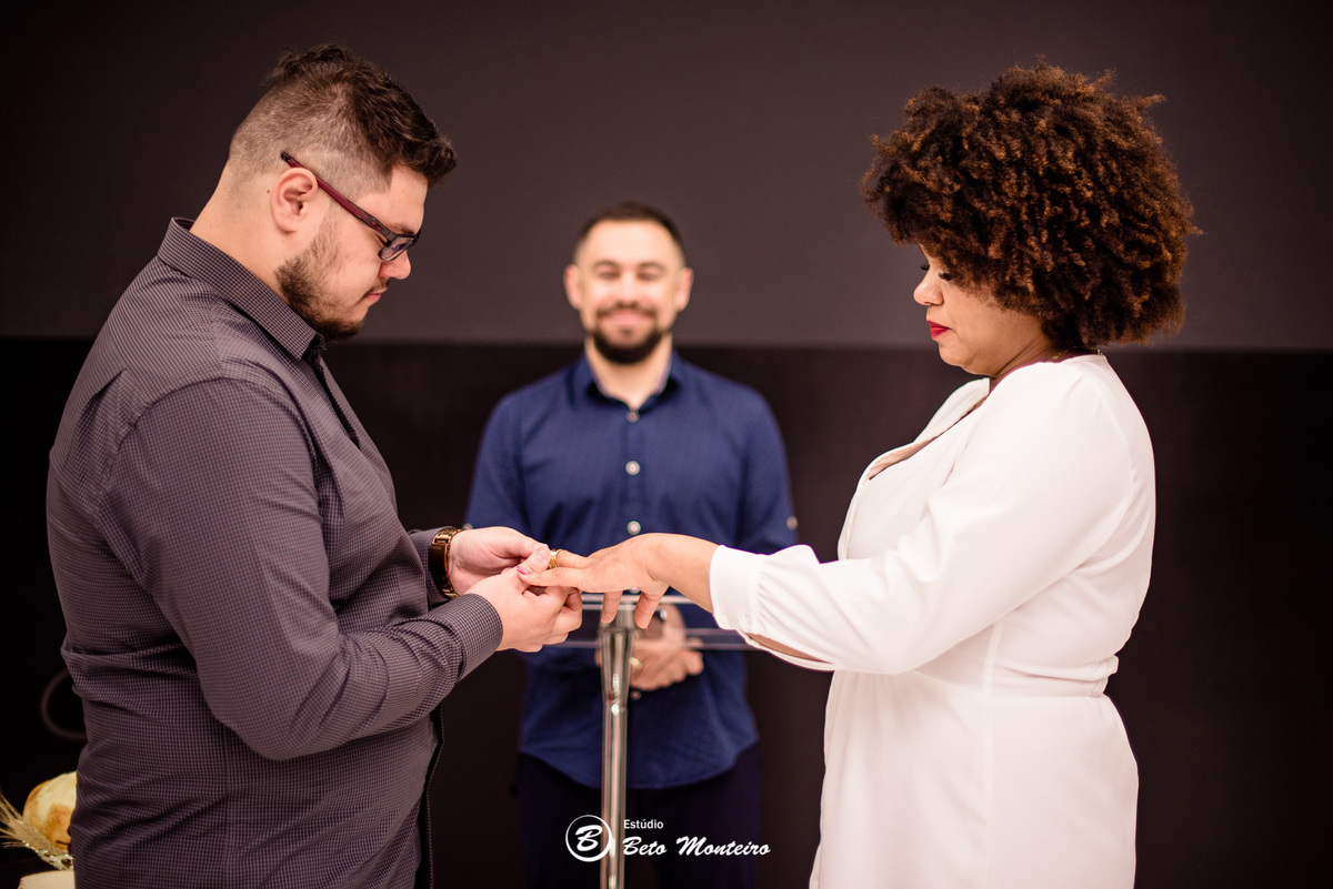 fotografo de casamento - fotografia - videos de casamento - filmagem - casamento - cinegrafista - filmmaker - wedding - produtora - curitiba - estudio beto monteiro - casal - andressa bandera e vicente - cartorio