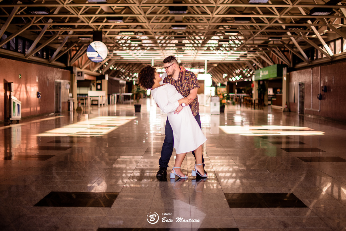 fotografo de casamento - videos de casamento - filmagem - casamento - cinegrafista - filmmaker - wedding - produtora - curitiba - estudio beto monteiro - casal - pre wedding - andressa e vicente - aeroporto - recanto maranatha
