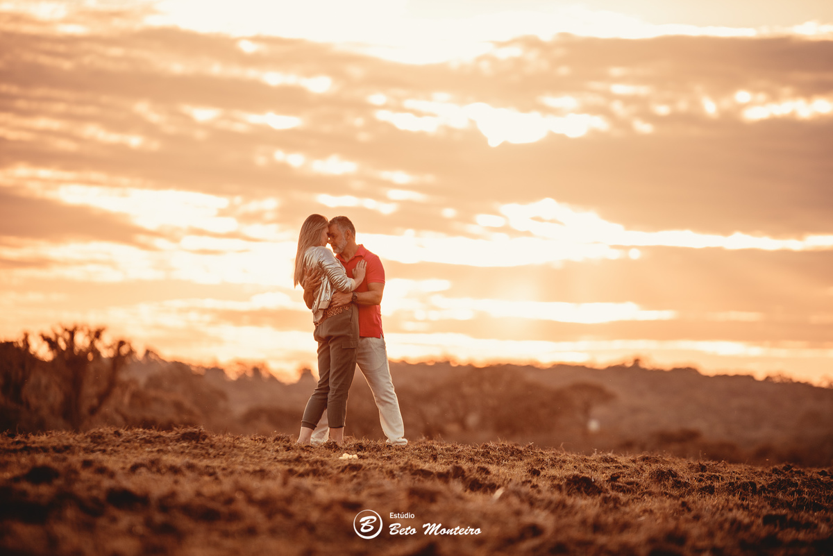 fotografo de casamento - videos de casamento - filmagem - casamento - cinegrafista - filmmaker - wedding - produtora - curitiba - estudio beto monteiro - casal - pre wedding - Mirian e Ulisses e Bella - Pet - Golden - Foto com pet - Familia