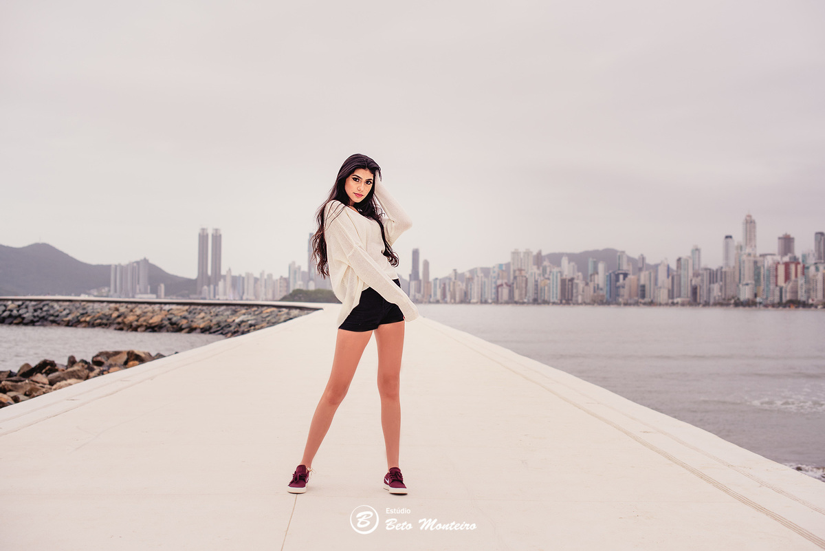 Aniversário de 15 anos - Foto e Filmagem - Debutante - Estúdio Beto Monteiro - Curitiba - fotografo de 15 anos - sessao de fotos - book de fotos - book de 15 anos - fotografo - giulia henning - simone henning - familia - BC - Balneario Camboriu - porshe