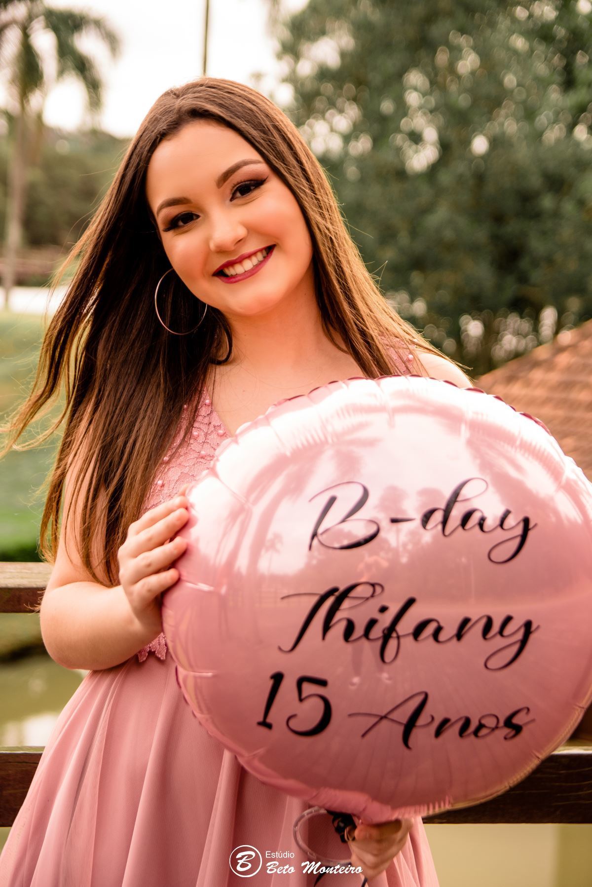 Aniversário de 15 anos - Foto e Filmagem de 15 anos - Debutante - Estúdio Beto Monteiro - Curitiba - fotografo de 15 anos - sessao de fotos - book de fotos - book de 15 anos - fotografo - fotógrafa - thifany - família - parque - parque lago azul