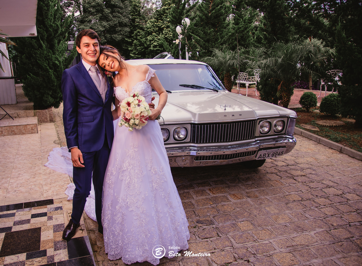 fotografo de casamento - videos de casamento - filmagem - casamento - cinegrafista - filmmaker - wedding - produtora - curitiba - estudio beto monteiro - casal - pre wedding - Thaís Govea e Felipe Naldony - Castello Reale Colombo - ar livre - externo