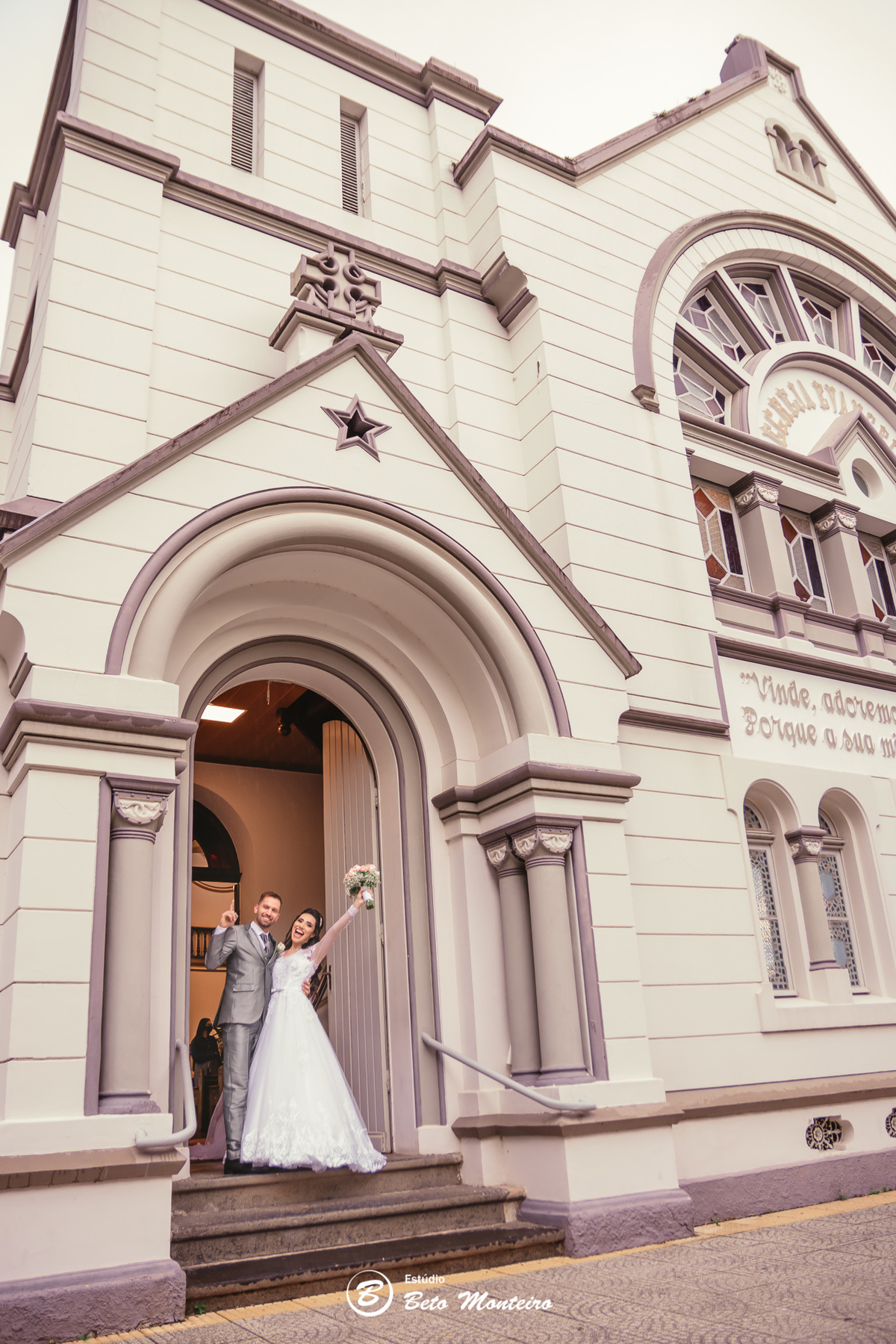 fotografo de casamento - videos de casamento - filmagem - casamento - cinegrafista - filmmaker - wedding - produtora - curitiba - estudio beto monteiro - casal - pre wedding - ana fernanda e leandro maneira - igreja presbiteriana - dom parma