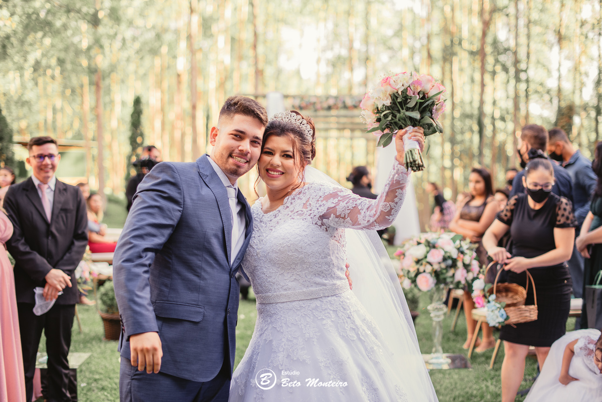 fotografo de casamento - videos de casamento - filmagem - casamento - cinegrafista - filmmaker - wedding - produtora - curitiba - estudio beto monteiro - casal - pre wedding - Thaciane e Paulo - llar eventos - artt festa - ar livre