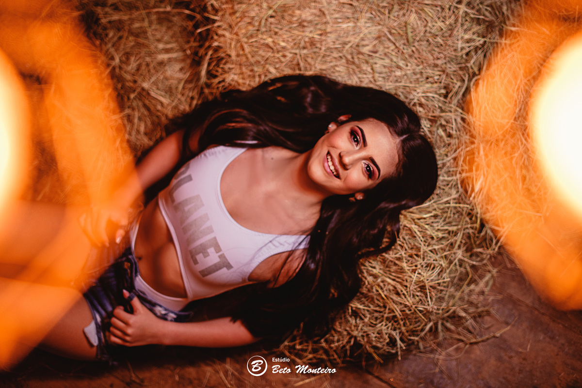 Aniversário de 15 anos - Foto e Filmagem - Debutante - Estúdio Beto Monteiro - Curitiba - fotografo de 15 anos - sessao de fotos - book de fotos - book de 15 anos - fotografo - isabella bozza - bella - bozza - chacara ienkot - vestido - roze bozza