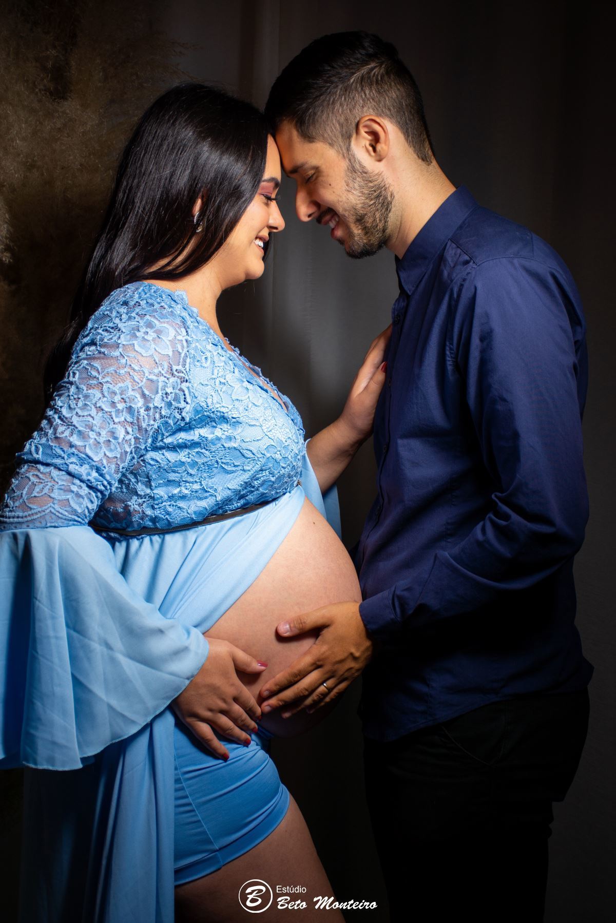 Book Gestante e Familia em Curitiba - Book de gestante em estúdio - ensaio de gestante - book em estúdio - sessão fotográfica - Grávida - Gestação - Estudio Beto Monteiro - Glauciane - Glau - Rodrigo - Maya - Maitê