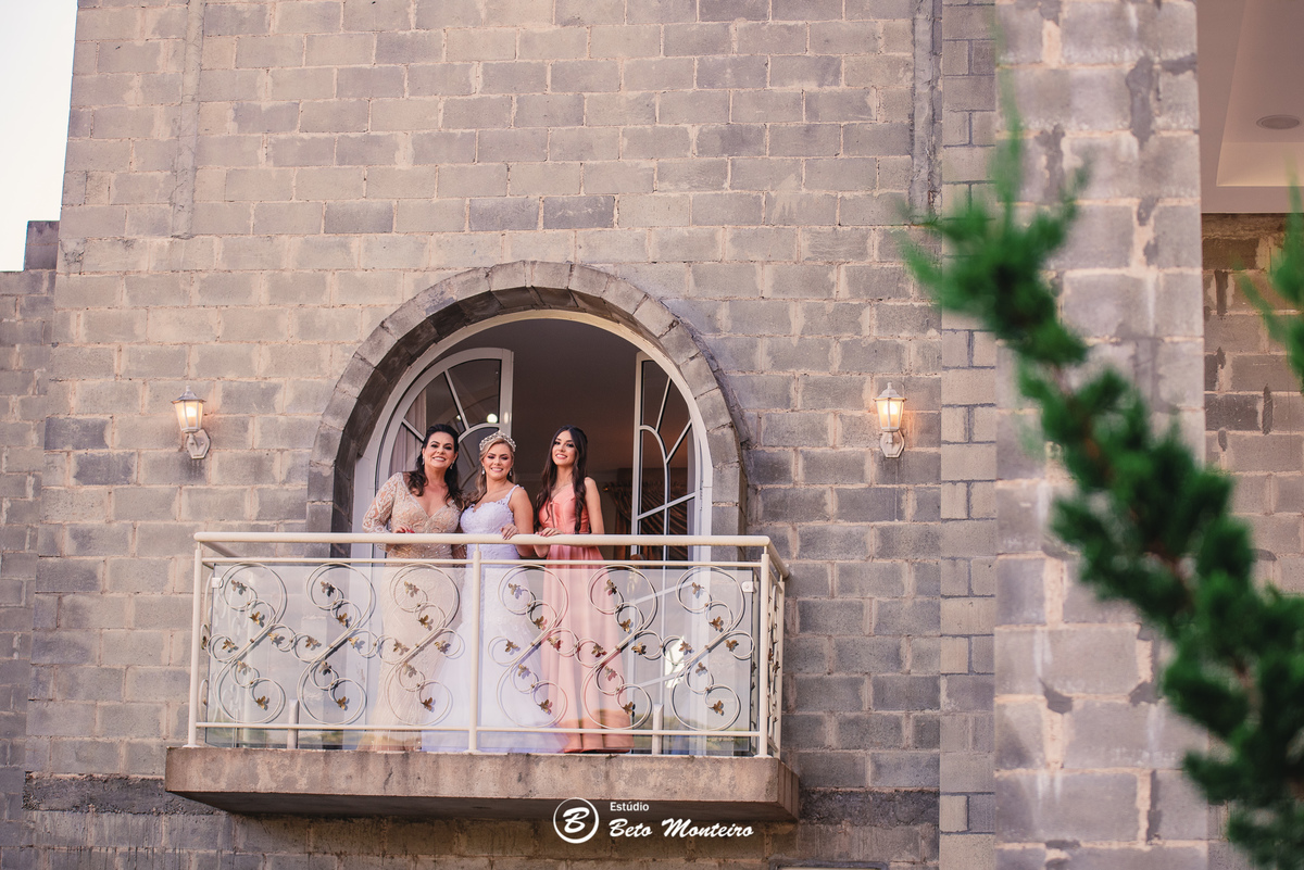 fotografo de casamento - videos de casamento - filmagem - casamento - cinegrafista - filmmaker - wedding - produtora - curitiba - estudio beto monteiro - casal - pre wedding - Isabele e Henrique - Castello Reale - Ar livre - Curitiba