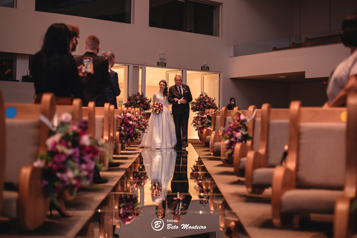fotografo de casamento - videos de casamento - filmagem - casamento - cinegrafista - filmmaker - wedding - produtora - curitiba - estudio beto monteiro - casal - pre wedding - Isabele e Roberto - Igreja Adventista - Curitiba