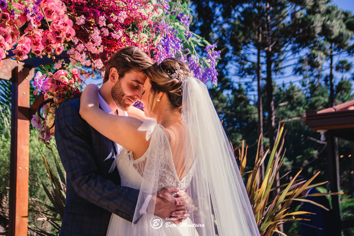fotografo de casamento - videos de casamento - filmagem - casamento - cinegrafista - filmmaker - wedding - produtora - curitiba - estudio beto monteiro - casal - pre wedding - Renata e Silas - Ar livre - casamento civil - chacara do rocio - decoração