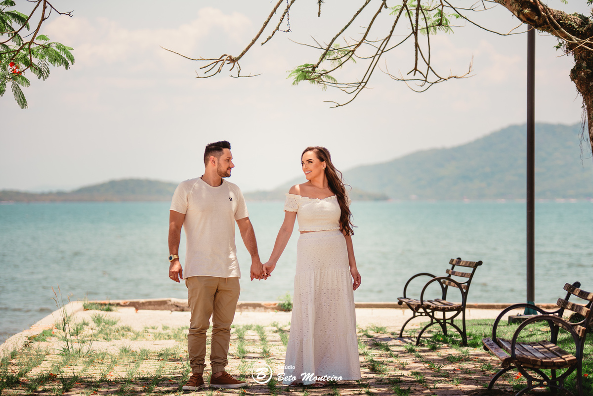 fotografo de casamento - videos de casamento - filmagem - casamento - cinegrafista - filmmaker - wedding - produtora - curitiba - estudio beto monteiro - casal - pre wedding - milena e anderson - sao chico francisco do sul - praia - dunas - morro