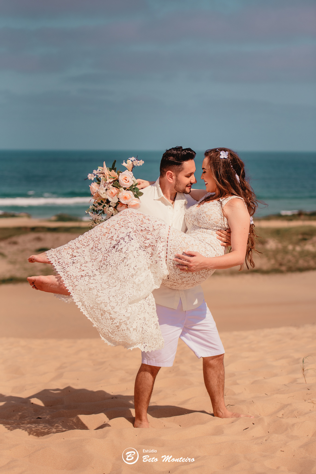 fotografo de casamento - videos de casamento - filmagem - casamento - cinegrafista - filmmaker - wedding - produtora - curitiba - estudio beto monteiro - casal - pre wedding - milena e anderson - sao chico francisco do sul - praia - dunas - morro