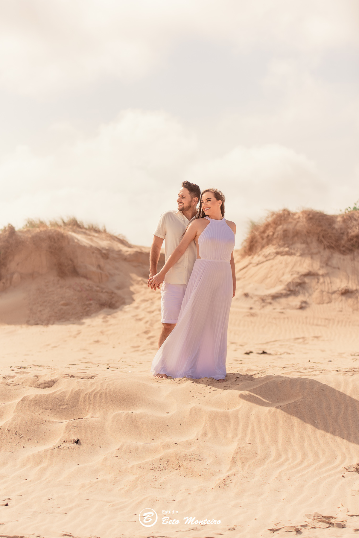 fotografo de casamento - videos de casamento - filmagem - casamento - cinegrafista - filmmaker - wedding - produtora - curitiba - estudio beto monteiro - casal - pre wedding - milena e anderson - sao chico francisco do sul - praia - dunas - morro