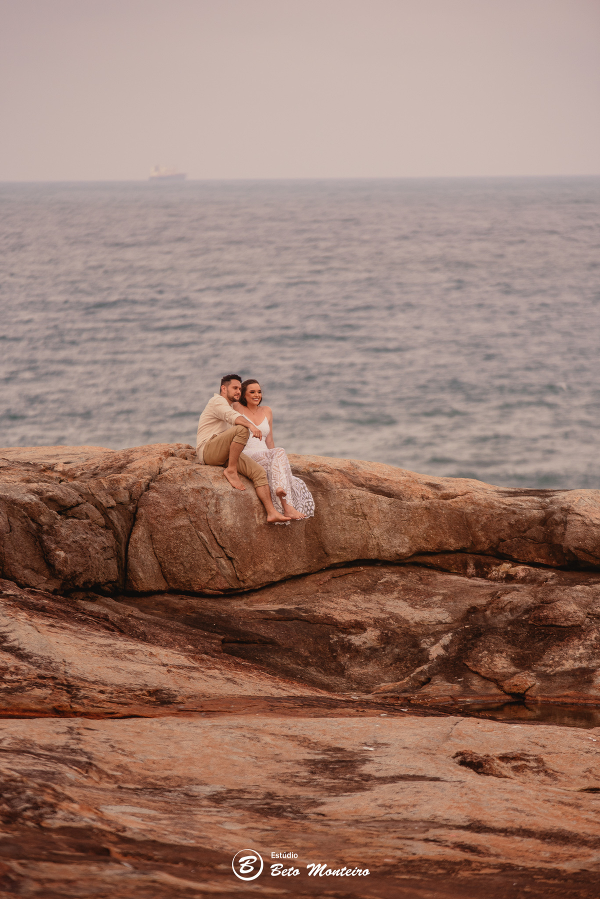 fotografo de casamento - videos de casamento - filmagem - casamento - cinegrafista - filmmaker - wedding - produtora - curitiba - estudio beto monteiro - casal - pre wedding - milena e anderson - sao chico francisco do sul - praia - dunas - morro