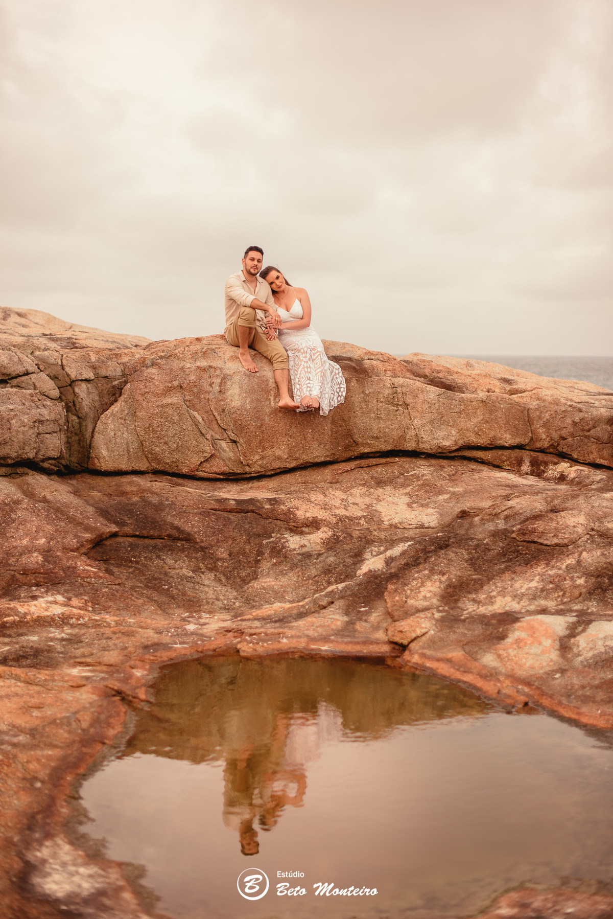 fotografo de casamento - videos de casamento - filmagem - casamento - cinegrafista - filmmaker - wedding - produtora - curitiba - estudio beto monteiro - casal - pre wedding - milena e anderson - sao chico francisco do sul - praia - dunas - morro