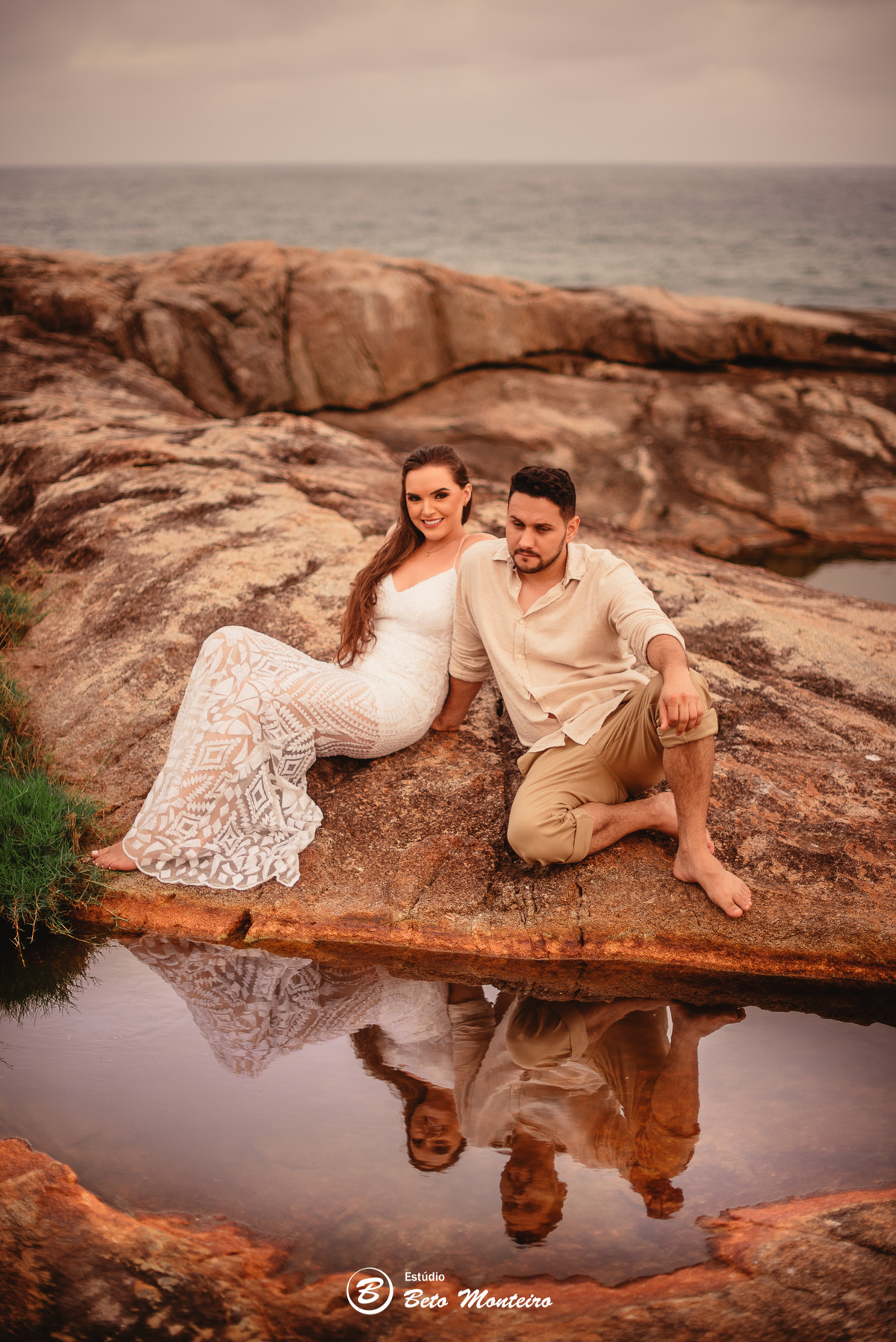 fotografo de casamento - videos de casamento - filmagem - casamento - cinegrafista - filmmaker - wedding - produtora - curitiba - estudio beto monteiro - casal - pre wedding - milena e anderson - sao chico francisco do sul - praia - dunas - morro