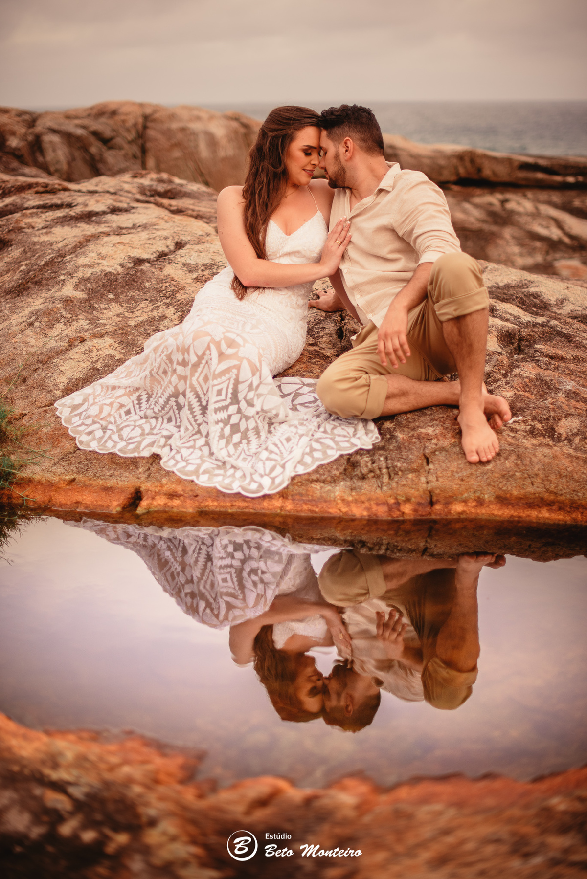 fotografo de casamento - videos de casamento - filmagem - casamento - cinegrafista - filmmaker - wedding - produtora - curitiba - estudio beto monteiro - casal - pre wedding - milena e anderson - sao chico francisco do sul - praia - dunas - morro