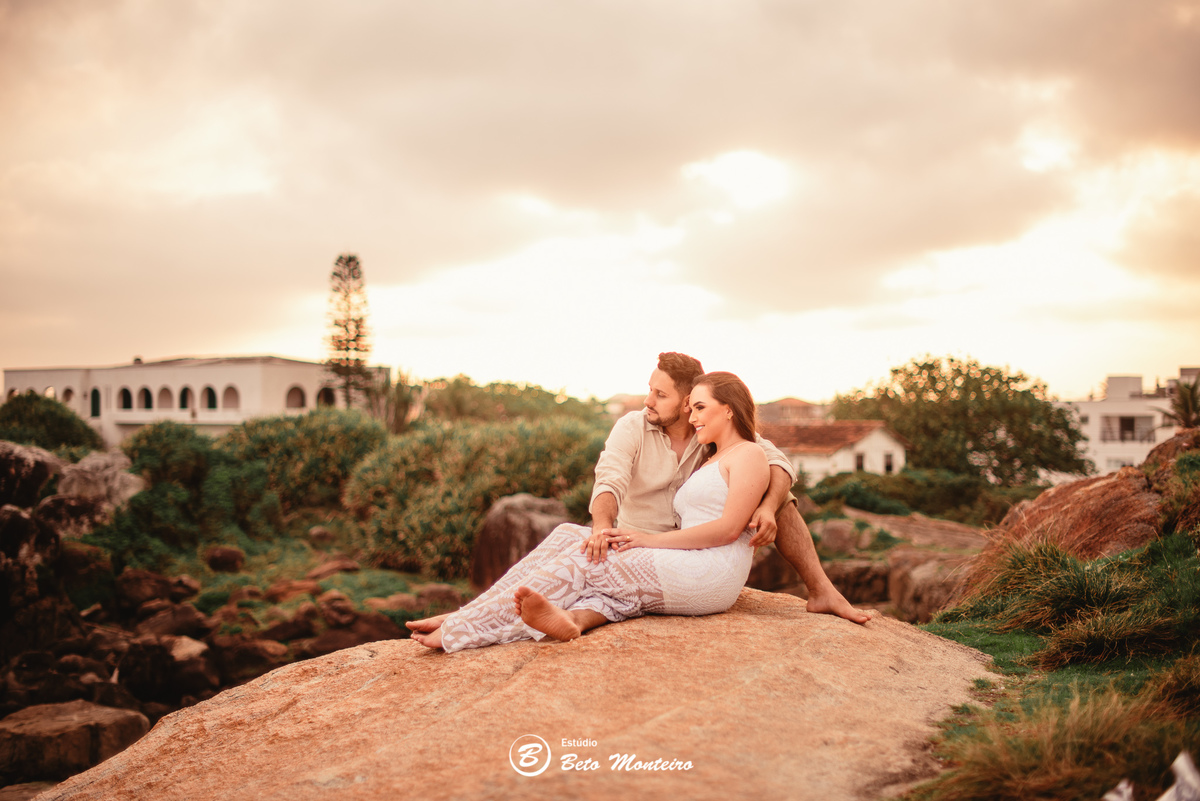 fotografo de casamento - videos de casamento - filmagem - casamento - cinegrafista - filmmaker - wedding - produtora - curitiba - estudio beto monteiro - casal - pre wedding - milena e anderson - sao chico francisco do sul - praia - dunas - morro