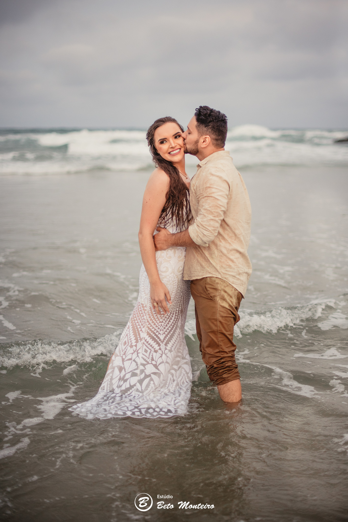 fotografo de casamento - videos de casamento - filmagem - casamento - cinegrafista - filmmaker - wedding - produtora - curitiba - estudio beto monteiro - casal - pre wedding - milena e anderson - sao chico francisco do sul - praia - dunas - morro