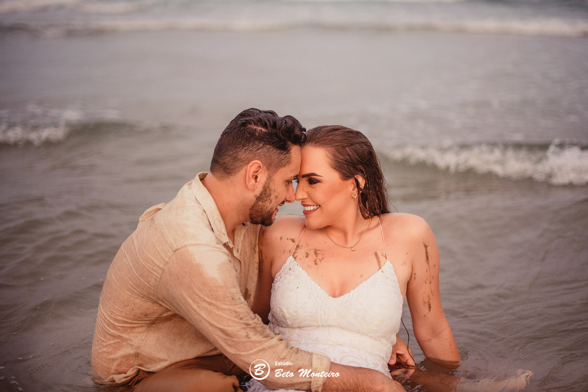 fotografo de casamento - videos de casamento - filmagem - casamento - cinegrafista - filmmaker - wedding - produtora - curitiba - estudio beto monteiro - casal - pre wedding - milena e anderson - sao chico francisco do sul - praia - dunas - morro