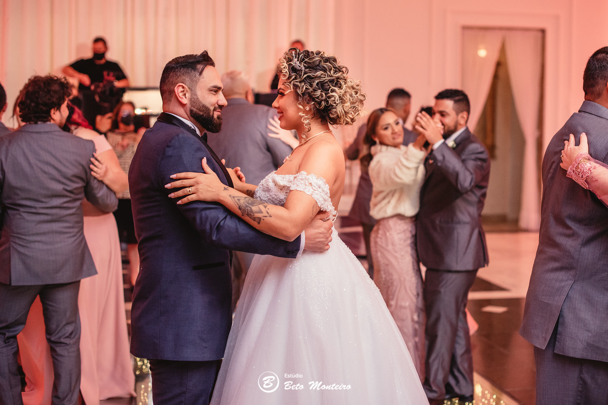 fotografo de casamento - videos de casamento - filmagem - casamento - cinegrafista - filmmaker - wedding - produtora - curitiba - estudio beto monteiro - casal - pre wedding - castello reale - raquel e adilson - sol cerimonial