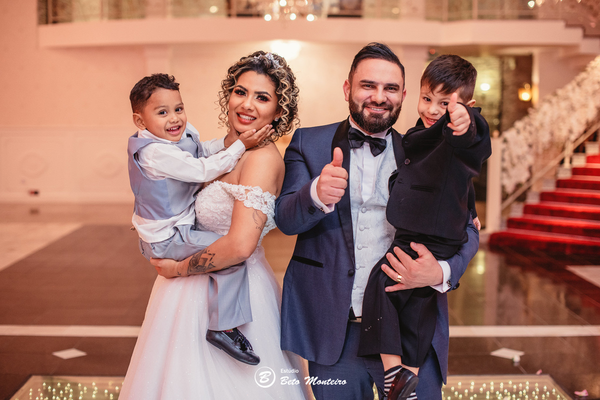 fotografo de casamento - videos de casamento - filmagem - casamento - cinegrafista - filmmaker - wedding - produtora - curitiba - estudio beto monteiro - casal - pre wedding - castello reale - raquel e adilson - sol cerimonial