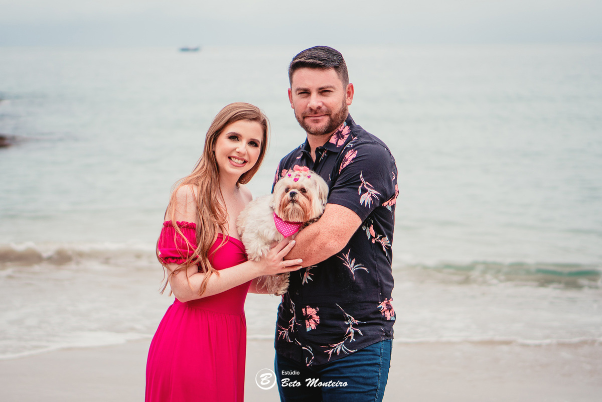 fotografo de casamento - videos de casamento - filmagem - casamento - cinegrafista - filmmaker - wedding - produtora - curitiba - estudio beto monteiro - casal - pre wedding - camila e toni - bombinhas - pet - cachorrinho - praia - mar - vestido vermelho