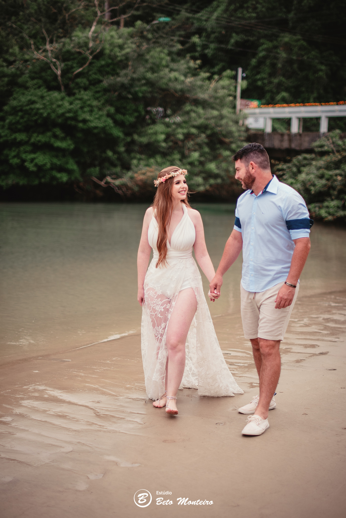 fotografo de casamento - videos de casamento - filmagem - casamento - cinegrafista - filmmaker - wedding - produtora - curitiba - estudio beto monteiro - casal - pre wedding - camila e toni - bombinhas - pet - cachorrinho - praia - mar - vestido branco