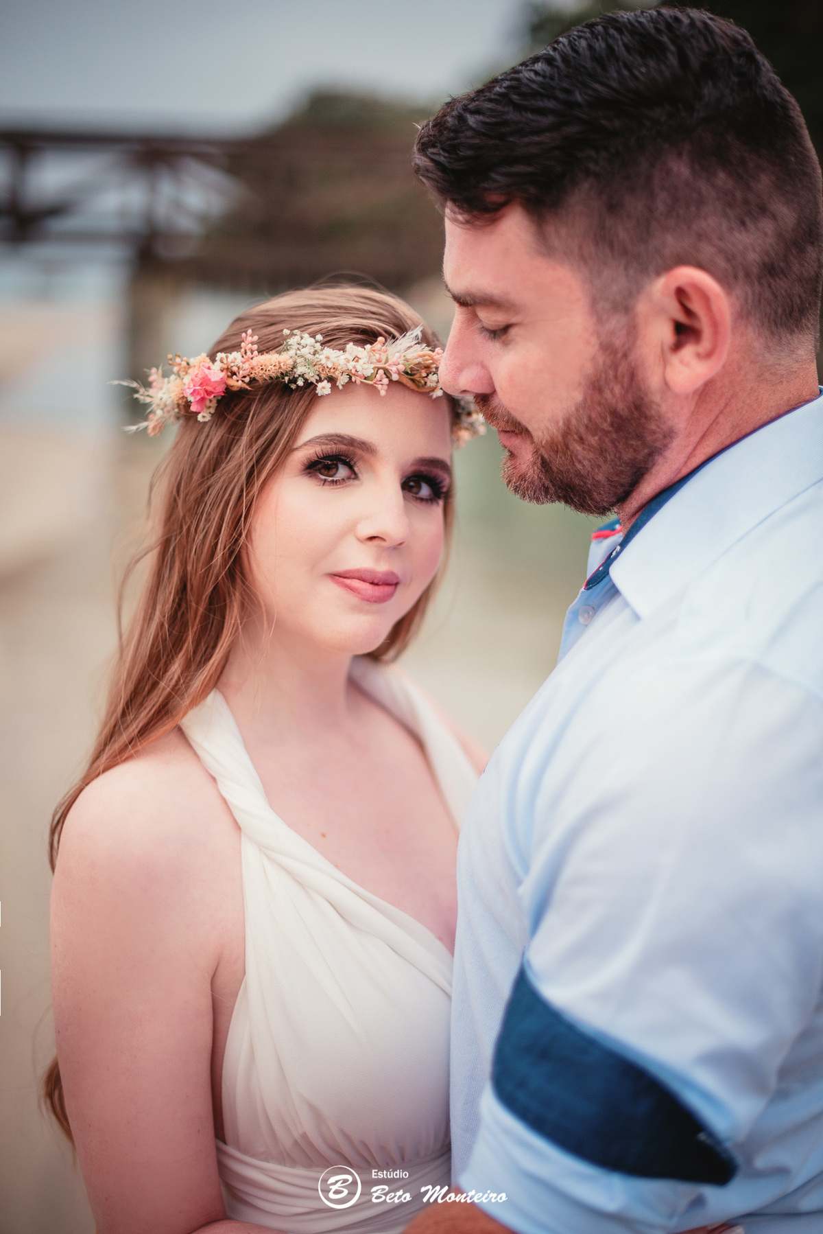fotografo de casamento - videos de casamento - filmagem - casamento - cinegrafista - filmmaker - wedding - produtora - curitiba - estudio beto monteiro - casal - pre wedding - camila e toni - bombinhas - pet - cachorrinho - praia - mar - vestido branco