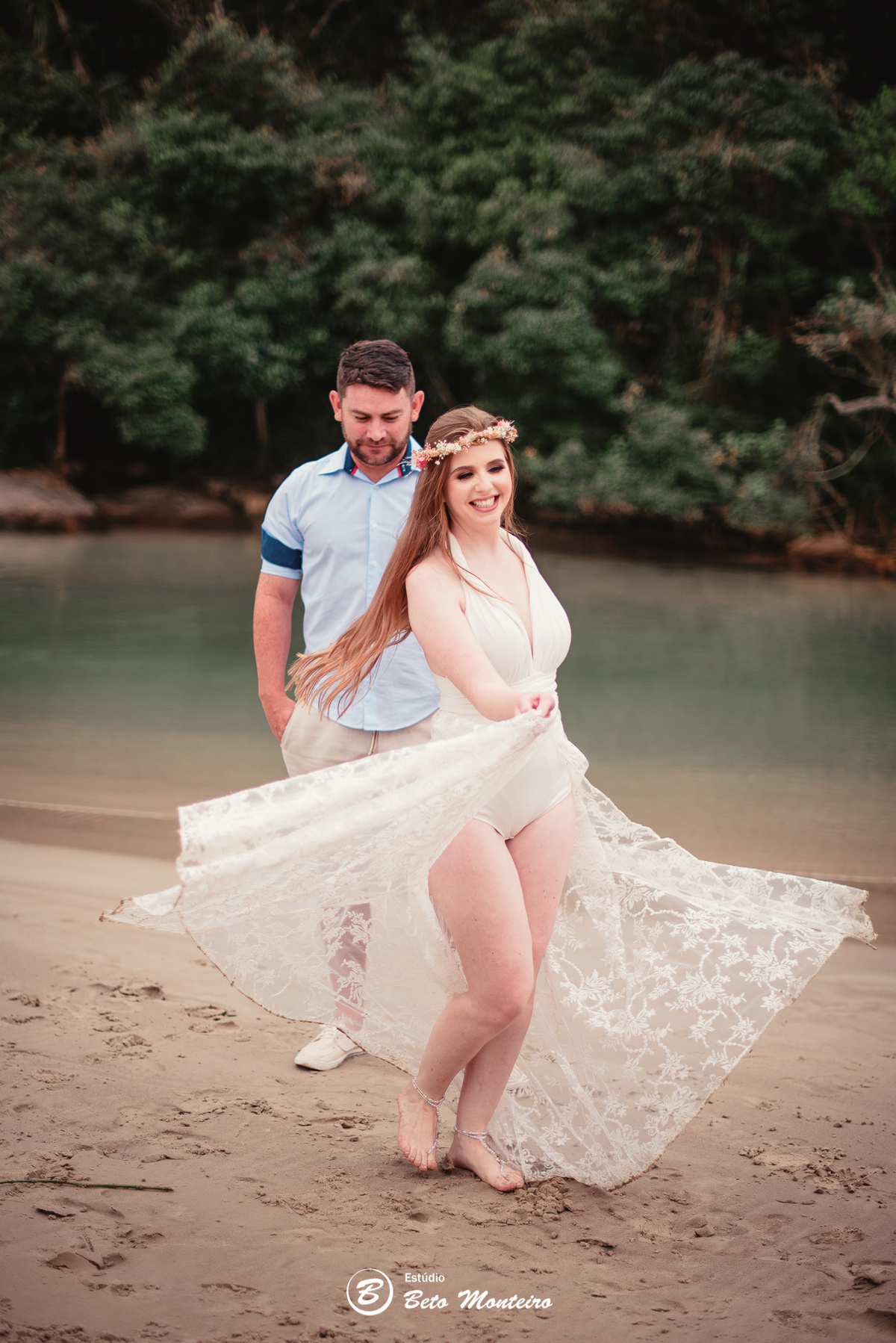 fotografo de casamento - videos de casamento - filmagem - casamento - cinegrafista - filmmaker - wedding - produtora - curitiba - estudio beto monteiro - casal - pre wedding - camila e toni - bombinhas - pet - cachorrinho - praia - mar - vestido branco