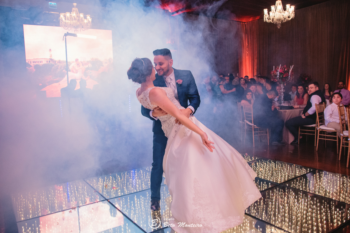 fotografo de casamento - videos de casamento - filmagem - casamento - cinegrafista - filmmaker - wedding - produtora - curitiba - estudio beto monteiro - casal - pre wedding - millena e anderson - garibaldi - catedral - melissa campano - mari cerimonial