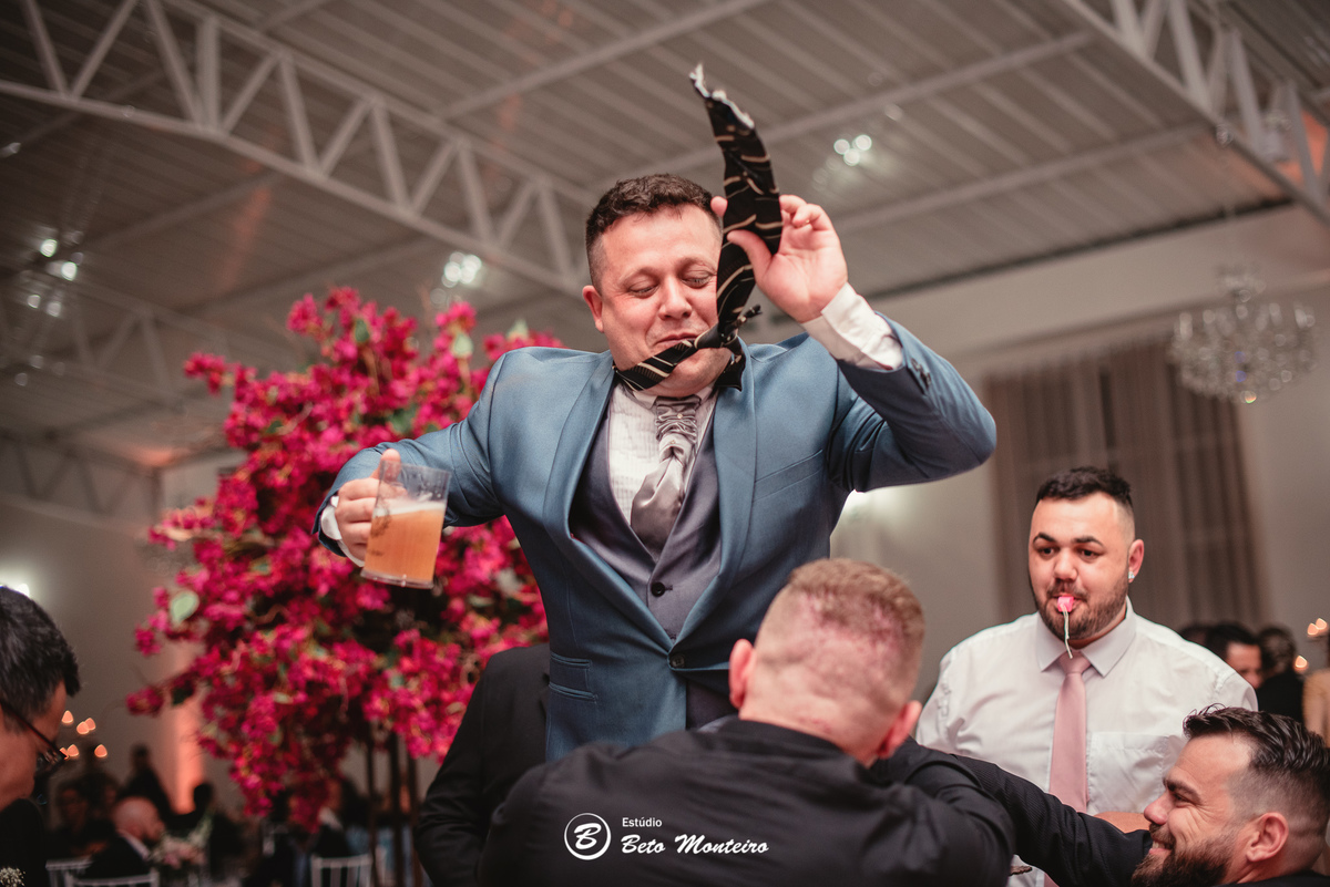 fotografo de casamento - videos de casamento - filmagem - casamento - cinegrafista - filmmaker - wedding - produtora - curitiba - estudio beto monteiro - casal - pre wedding - franciele e jefferson - fran - chacara ienkot - igreja ucraniana - pamela dell