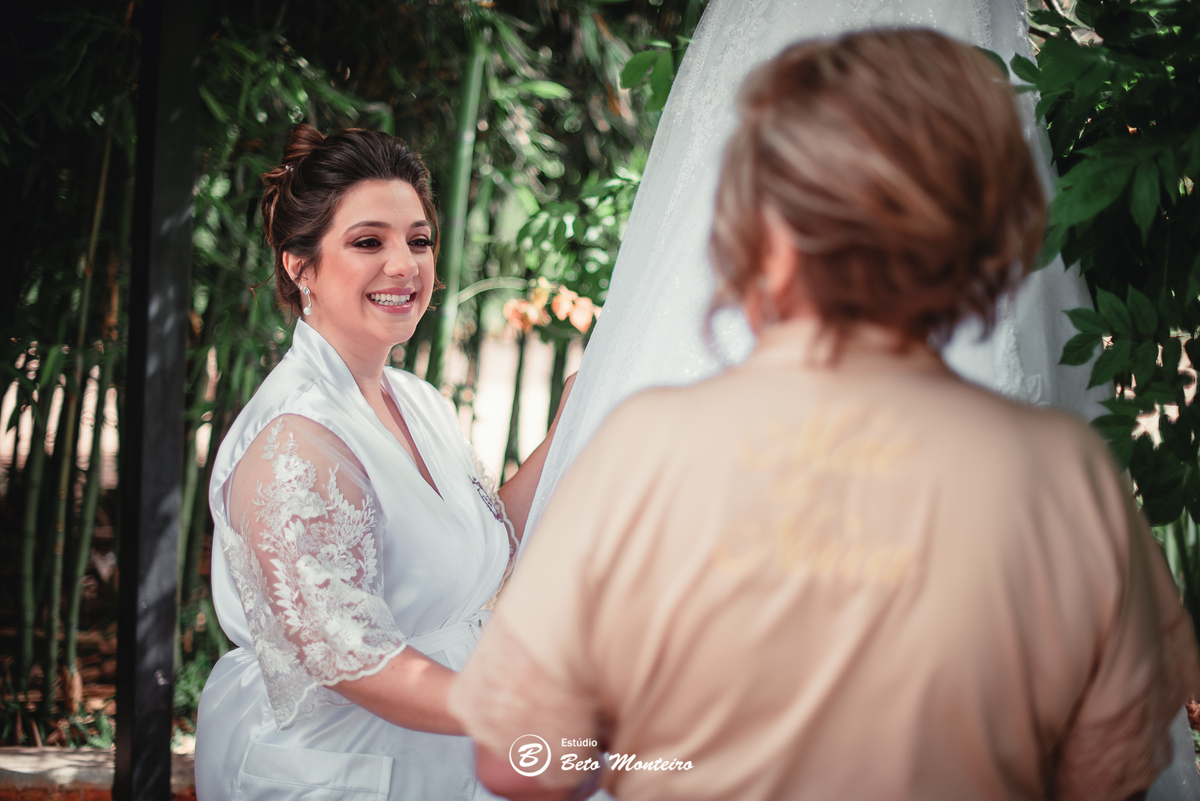 fotografo de casamento - videos de casamento - filmagem - casamento - cinegrafista - filmmaker - wedding - produtora - curitiba - estudio beto monteiro - casal - pre wedding - estephany e jefferson - chacara do rocio - tim tim - igreja sao francisco xavie