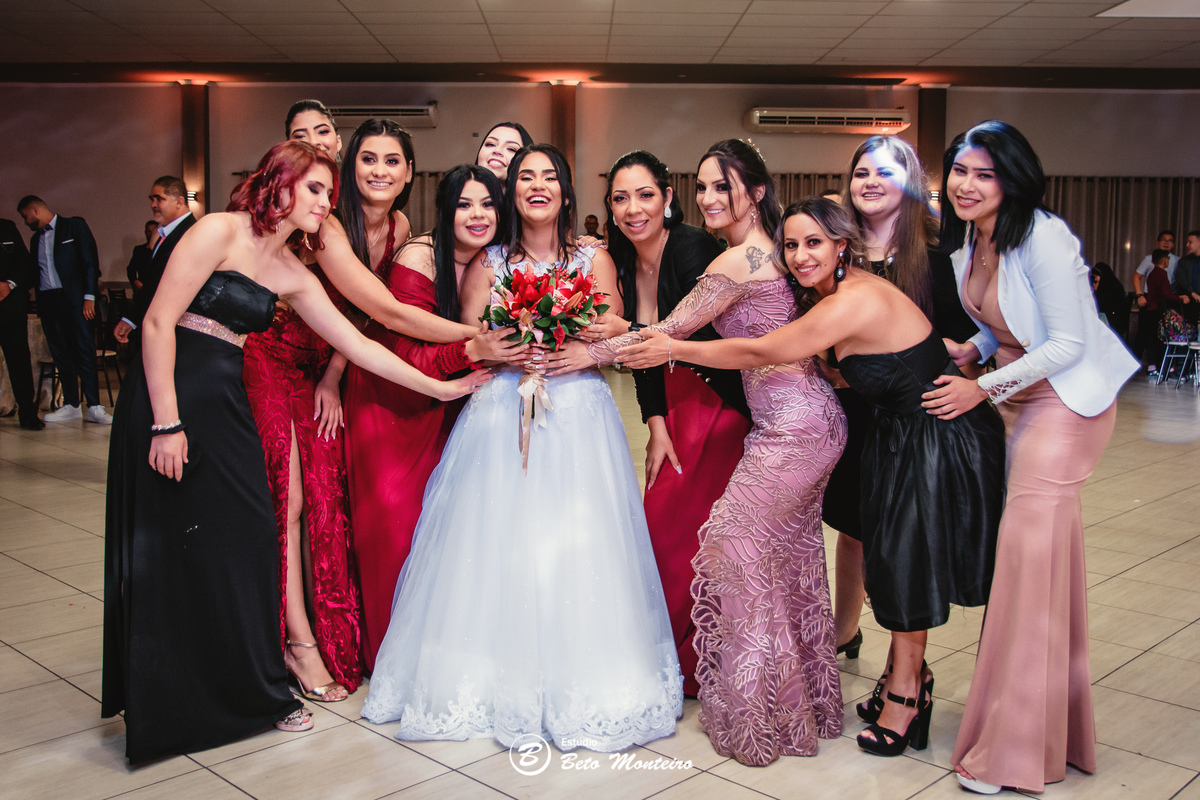 fotografo de casamento - videos de casamento - filmagem - casamento - cinegrafista - filmmaker - wedding - produtora - curitiba - estudio beto monteiro - casal - pre wedding - hellen e kawe - spazio nichele - manu torrecillas