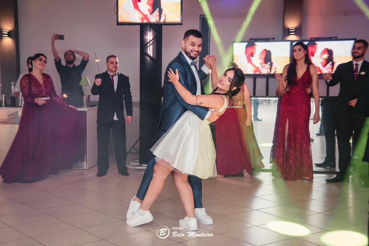 fotografo de casamento - videos de casamento - filmagem - casamento - cinegrafista - filmmaker - wedding - produtora - curitiba - estudio beto monteiro - casal - pre wedding - hellen e kawe - spazio nichele - manu torrecillas