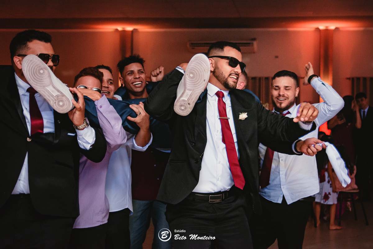 fotografo de casamento - videos de casamento - filmagem - casamento - cinegrafista - filmmaker - wedding - produtora - curitiba - estudio beto monteiro - casal - pre wedding - hellen e kawe - spazio nichele - manu torrecillas